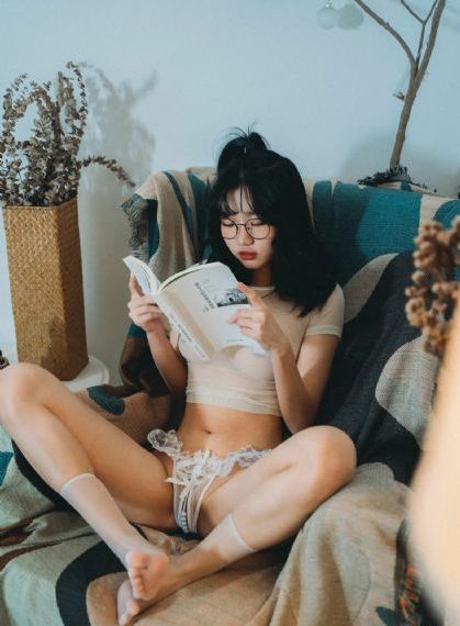 韩国伦理电影年轻的嫂子_加长未删减版在线观看